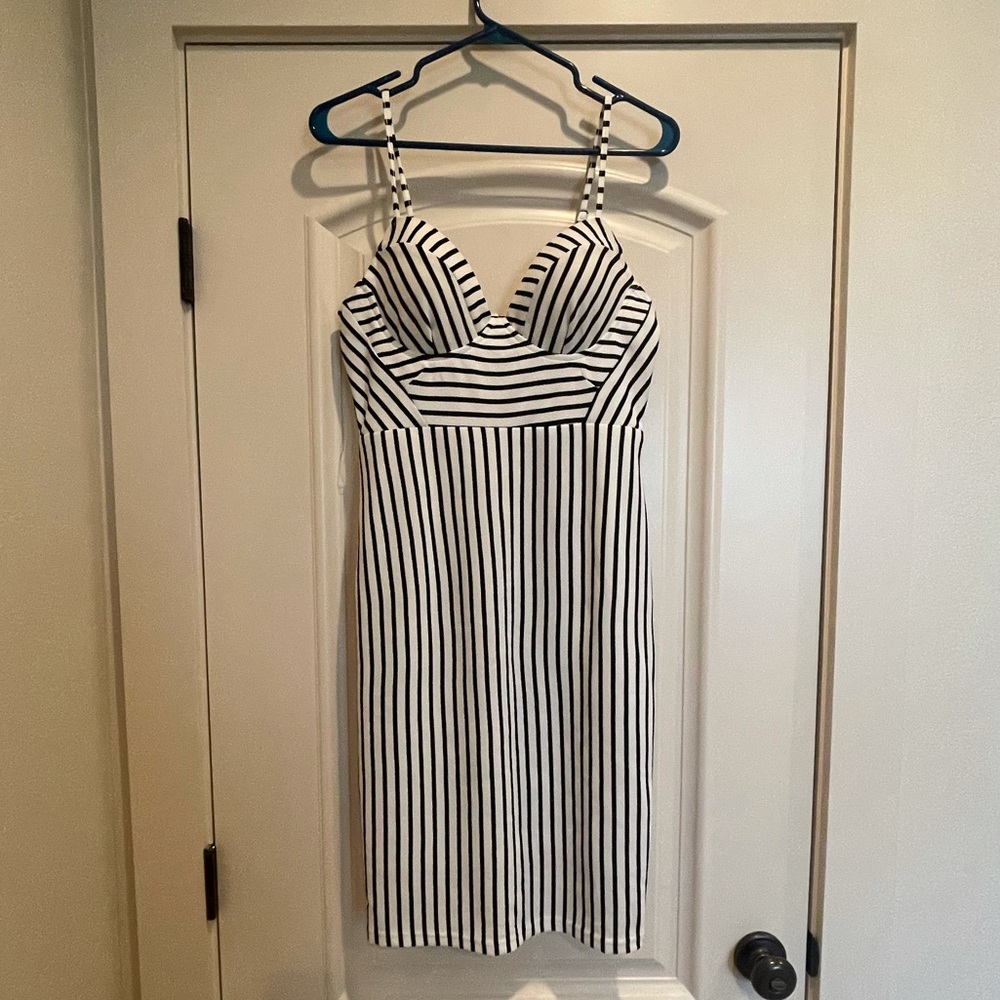 Boutique Black and White Stripped Dress | Size L | NWT
